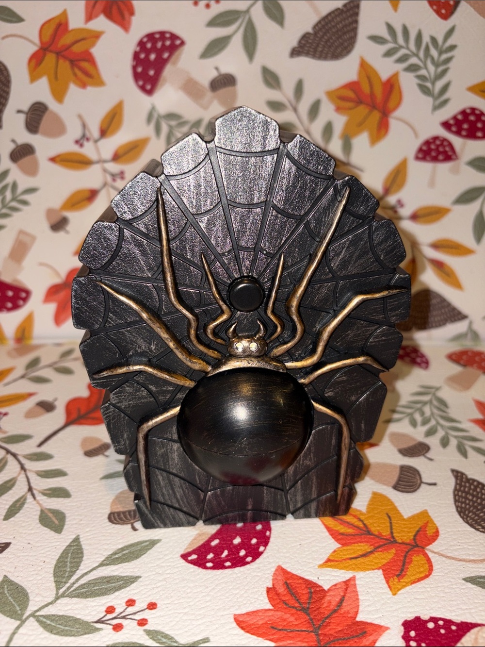 Decorative Spider Door Knob Accent - Black and Gold Talks and Opens Eye